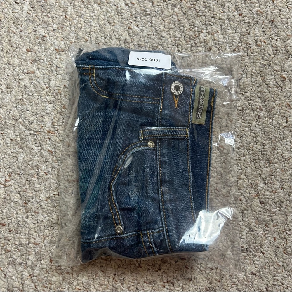 Old Navy Low Rise Cut Off Shorts Womens 4 Raw Hem Distressed Blue Jean Denim - Picture 10 of 10